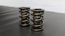 Load image into Gallery viewer, Ferrea Ferrea 1.650in to 1.600in .885/1.20/1.65 OD .645/.885/1.20 ID Triple Spring Valve Spring - Set of 16 FERS10001